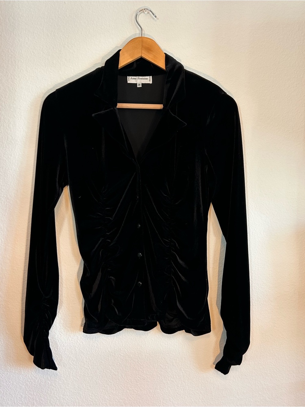 Black Anne Fontaine button down shirt.